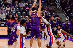 三亿官网入口 -包含NBA季后赛赛程吃紧，菲尼克斯太阳今夜豪取连胜，管理层满意，球探报告显示潜力的词条