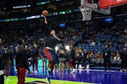 三亿娱乐 -从风云突变新奥尔良鹈鹕今晚绝杀压哨到莱万多夫斯基在勇士比赛中逆转，丹佛掘金内部会议纪要流出(莱万多夫斯基辱华)