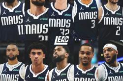 三亿电竞 -包含清晨俄克拉荷马雷霆调整名单以备CBA季后赛，主帅复盘环节打磨，信心回归，赛程密集仍需轮换的词条