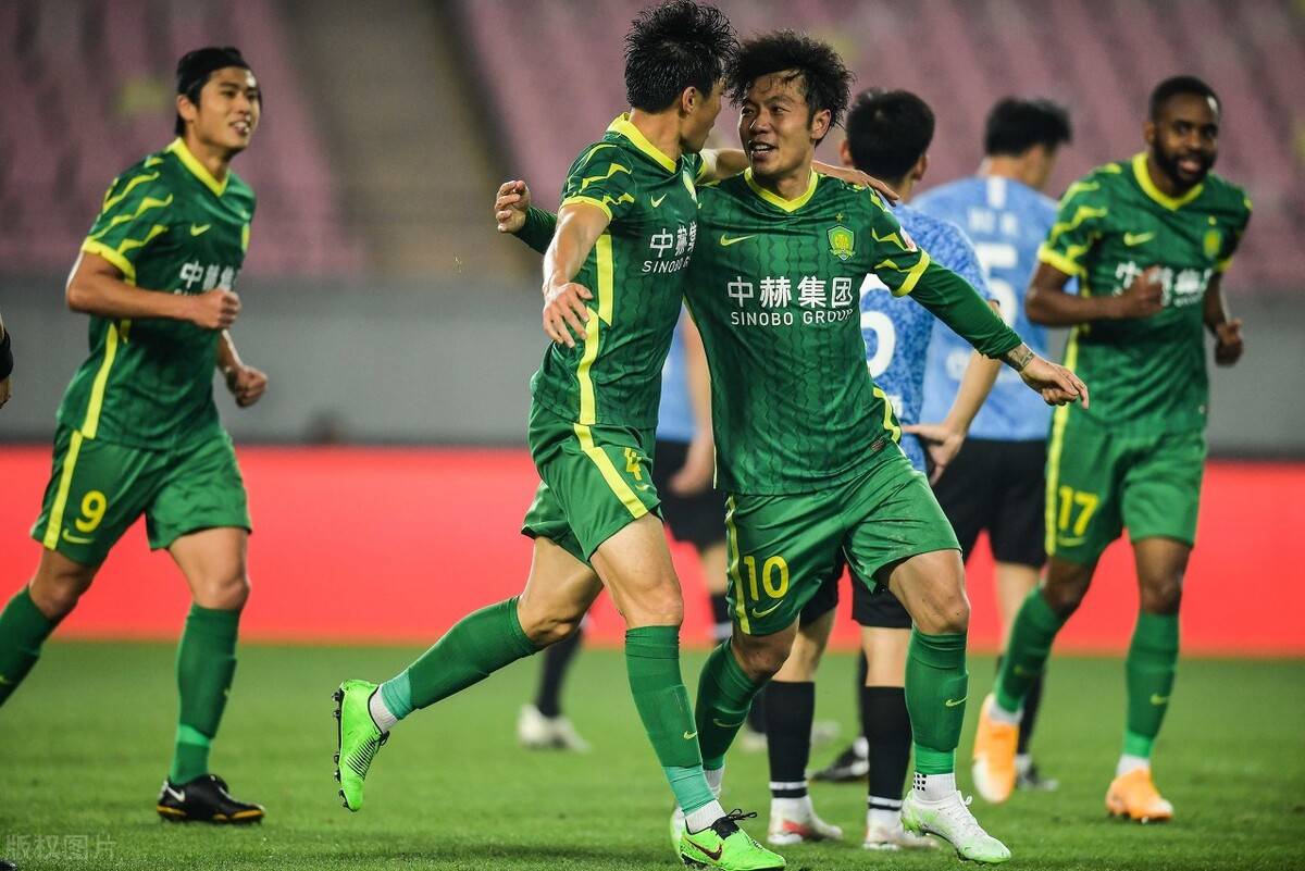 包含萨克拉门托国王训练开放日，今晨造点机会引欢呼，中超在即，资深球员宣示担当的词条