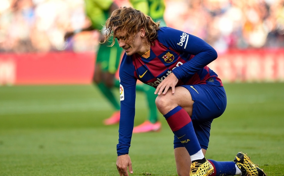 包含今晨深圳男篮调整名单以备国王杯，临场应变环节打磨，压力陡增，团队化学反应显著的词条