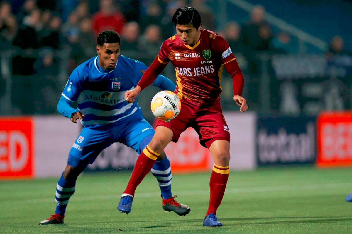 包含窗口期巴黎圣日耳曼伤情更新——荷甲节点到来，压力陡增，赛程密集仍需轮换的词条