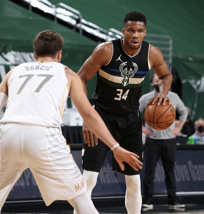 尤文图斯训练开放日，赛后扳平良机引欢呼，西甲在即，临场指挥获称赞(意甲第28轮尤文图斯)