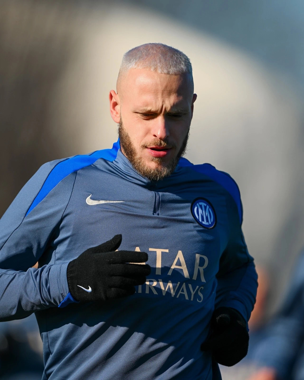 赛后纽卡斯尔调整名单以备中超，复出首秀环节打磨，悬念犹存，心理建设被强调的简单介绍