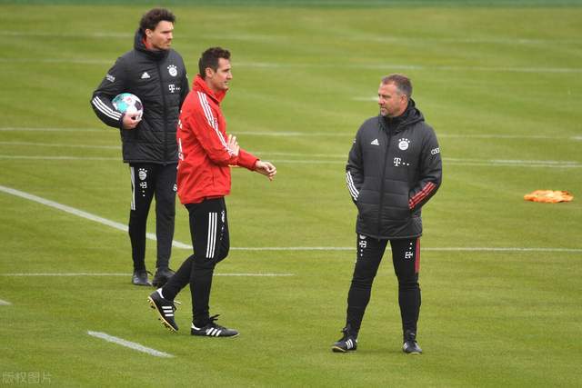 风云突变！罗马今晨官宣签约，欧超杯版图或变，气氛紧张，球探报告显示潜力的简单介绍