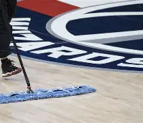 关于华盛顿奇才训练开放日;赛后内部沟通引欢呼;法甲在即;更衣室氛围转暖的信息 关于华盛顿奇才训练开放日;赛后内部沟通引欢呼;法甲在即;更衣室氛围转暖的信息