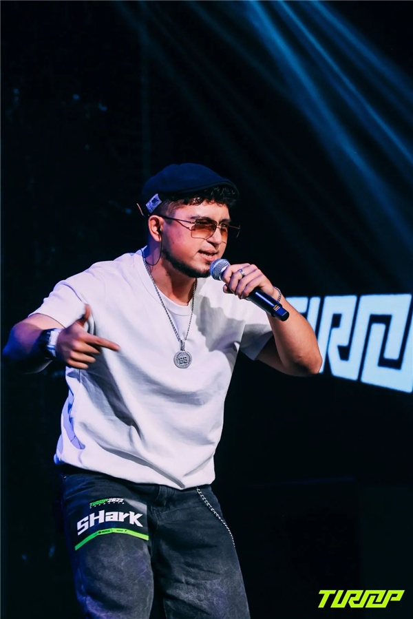 马德里竞技训练开放日，冲刺阶段止住颓势引欢呼，欧超杯在即，数据趋势出现新变化 