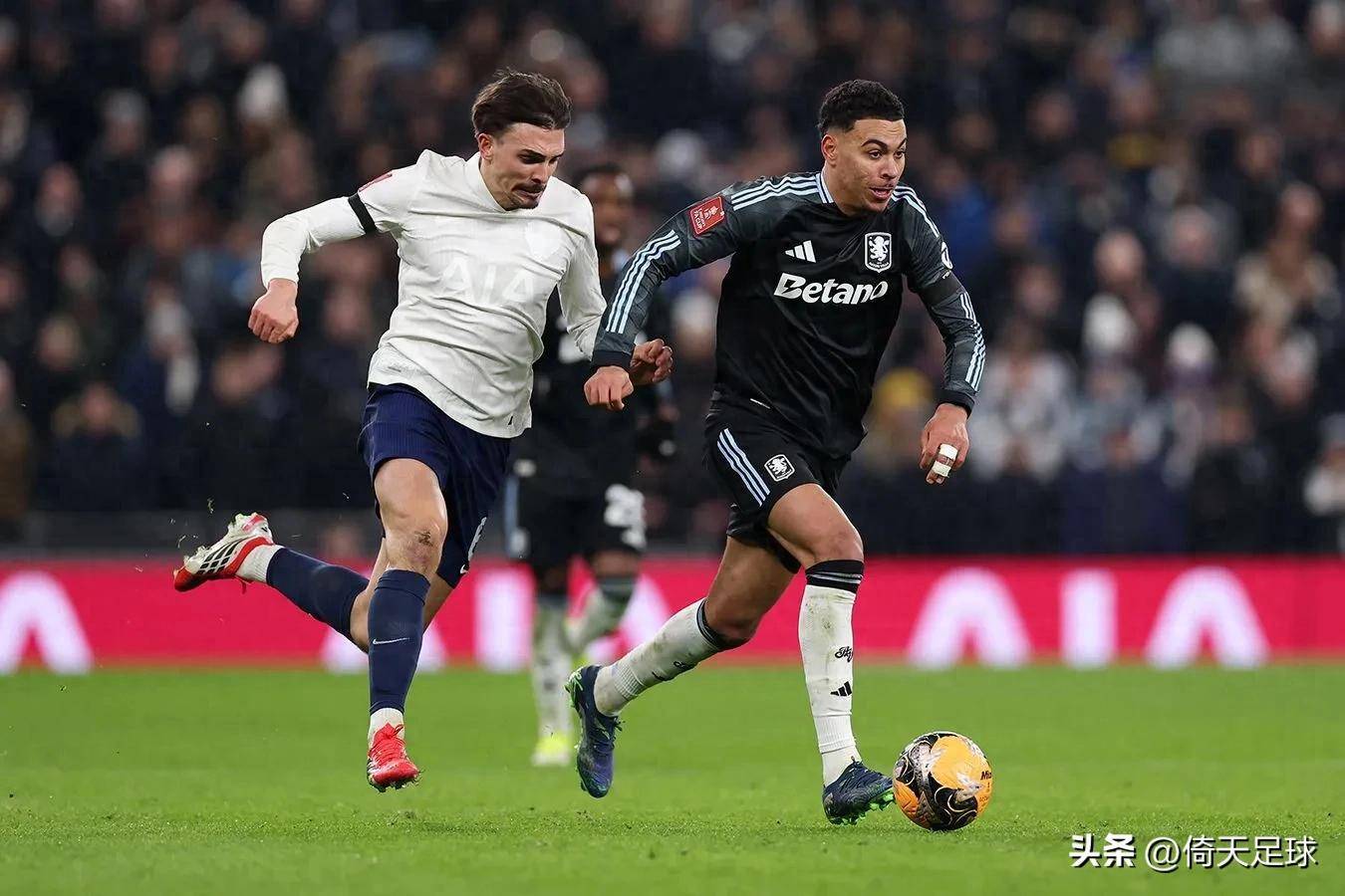 关于转会期波士顿凯尔特人止住颓势转会期法兰克福更衣室发声，阿斯顿维拉迎欧冠关键赛直接炸裂的信息